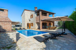 Villa Mani